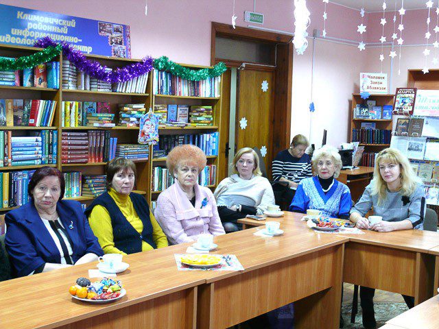 Круглый стол «Беларусь: становление государственности» прошел 18 декабря в информационно-идеологическом центре при центральной районной библиотеке