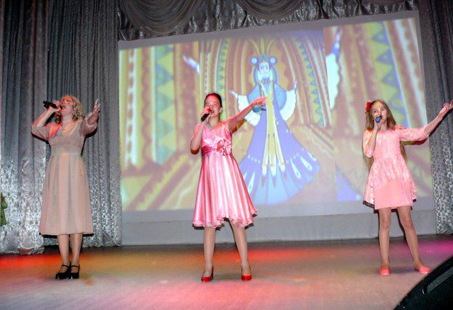 Отчетный концерт ГУО «Климовичская детская школа искусств» под названием «Мы встречаем Новый год» прошел в РЦК 24 декабря