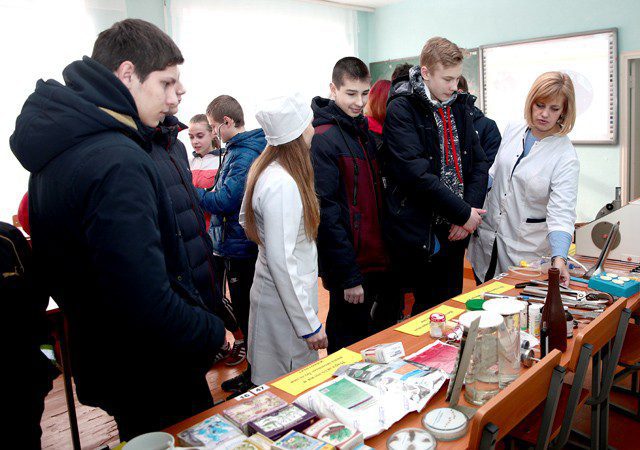 Очередное занятие "Школы юного ветеринара" провели в Климовичском государственном аграрном колледже. ФОТО