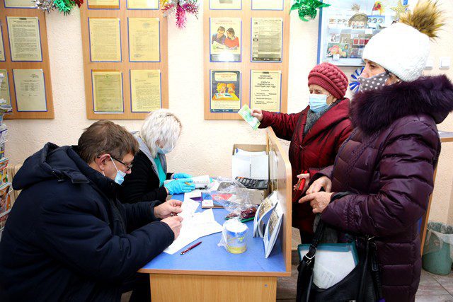 27 жителей Климовичского района оформили дружбу во время очередного Дня подписчика