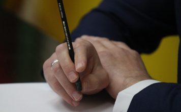 До 30 сентября 2026: жители Могилевской области могут высказаться о работе госорганов и ЖКХ