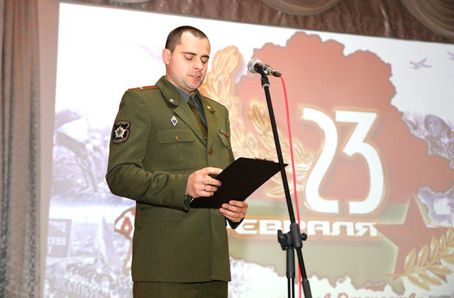 Как стать военным, узнали старшеклассники Климовщины во время встречи в районном центре культуры