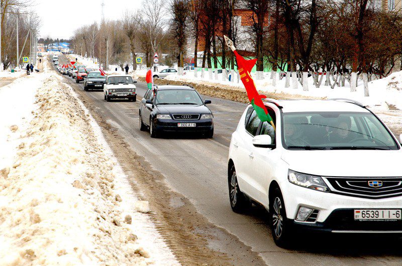 В Климовичах состоялся автопробег, посвященный Дню защитников Отечества и Вооруженных Сил Республики Беларусь