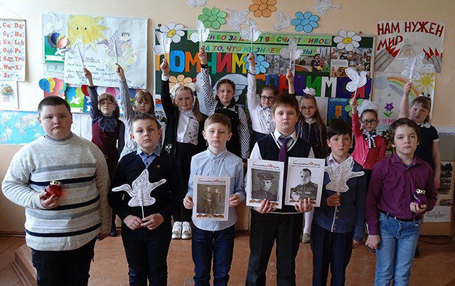 Музыкально-поэтический фестиваль инсценированной патриотической песни прошел в СШ № 4 г. Климовичи