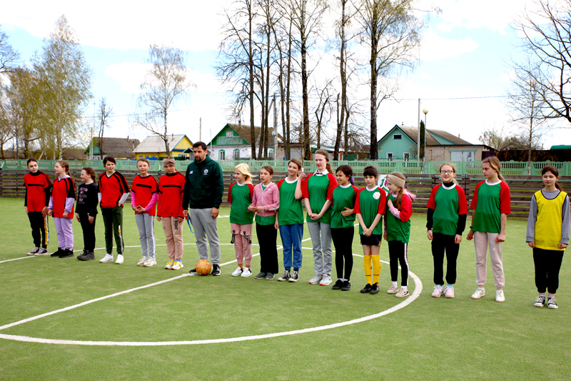 В Климовичах стартовал районный этап соревнований по футболу среди детей и подростков «Кожаный мяч» на призы Президентского спортивного клуба