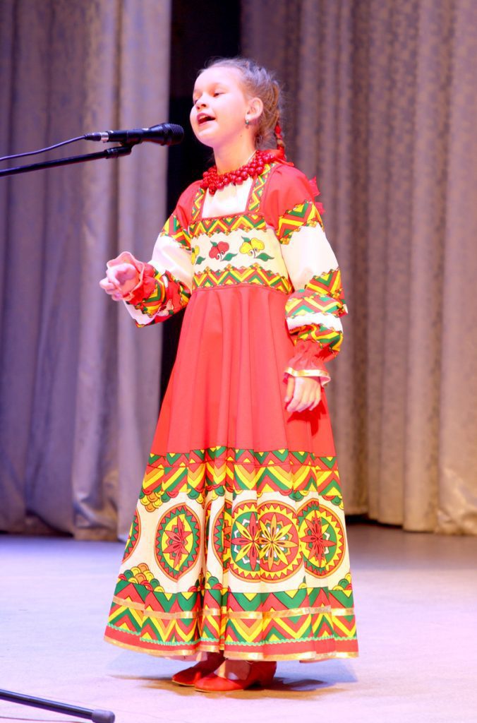 В районном центре культуры проходит конкурсное прослушивание участников "Золотой пчелки"