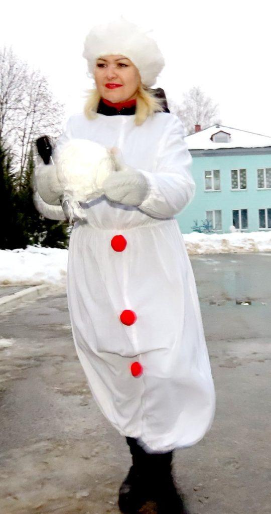 В Климовичах для детей провели праздник у новогодней елки