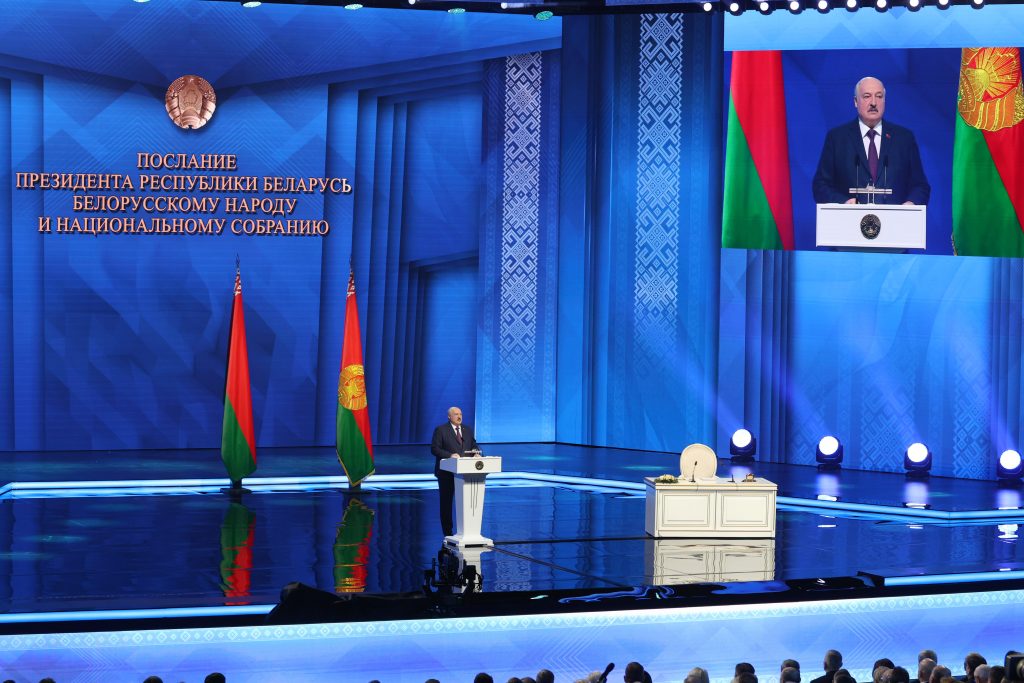 Тема недели: Лукашенко обратился с Посланием к белорусскому народу и Национальному собранию