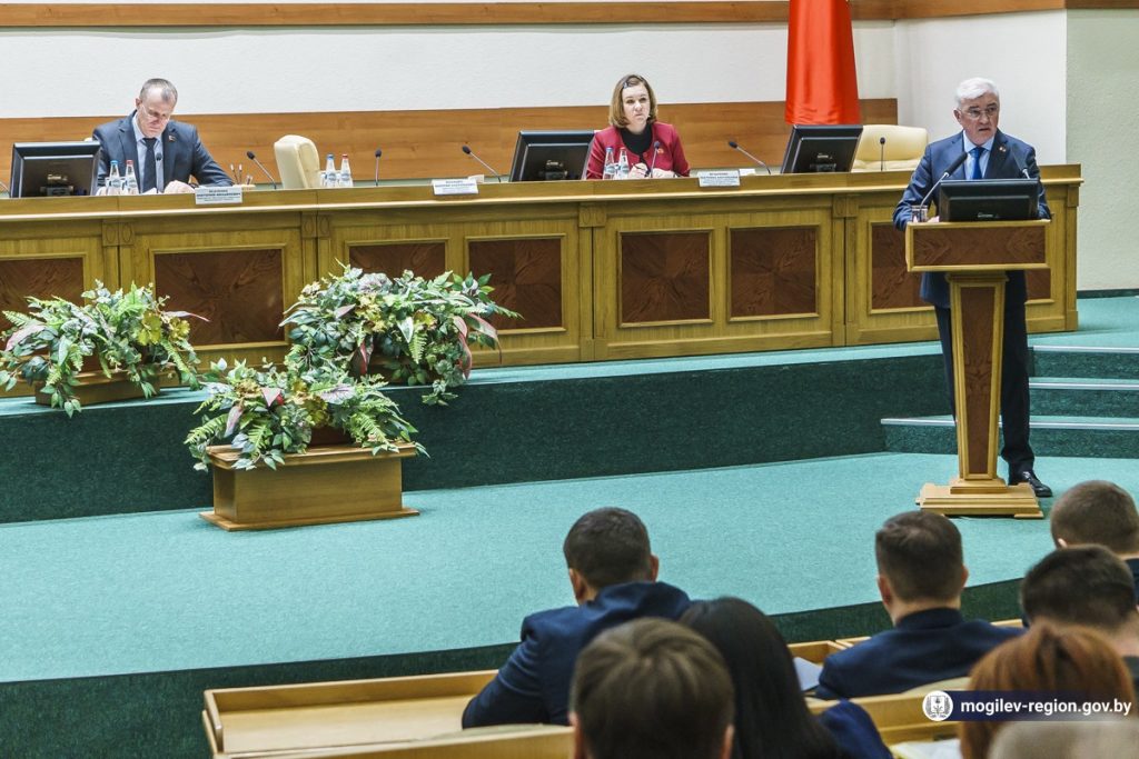 Анатолий Исаченко: "Главное для всех нас — преданное служение своей Родине"