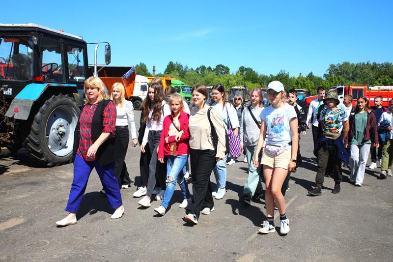 В городских учреждениях общего среднего образования Климовичей начали работать лагеря труда и отдыха
