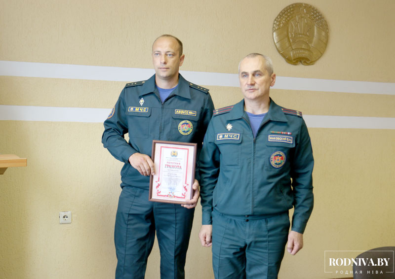 Климовичских спасателей поздравили с юбилеем службы