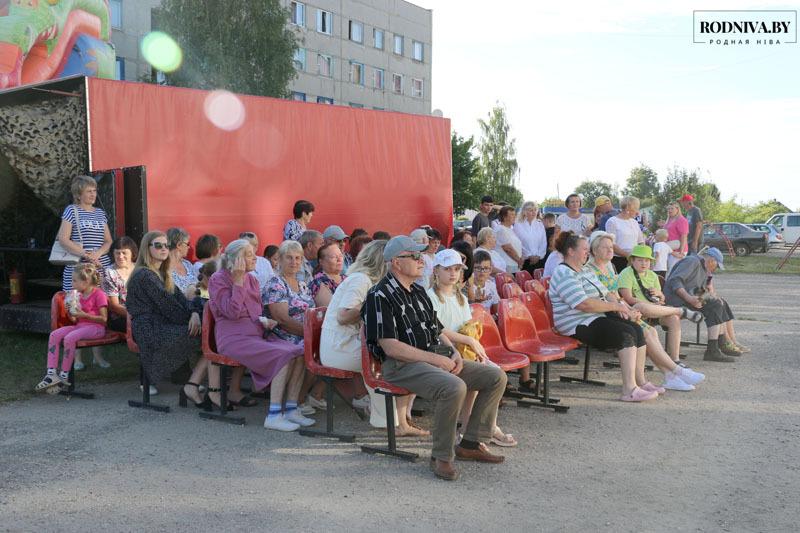 Чем удивил климовчан праздник в переулке Революционном?