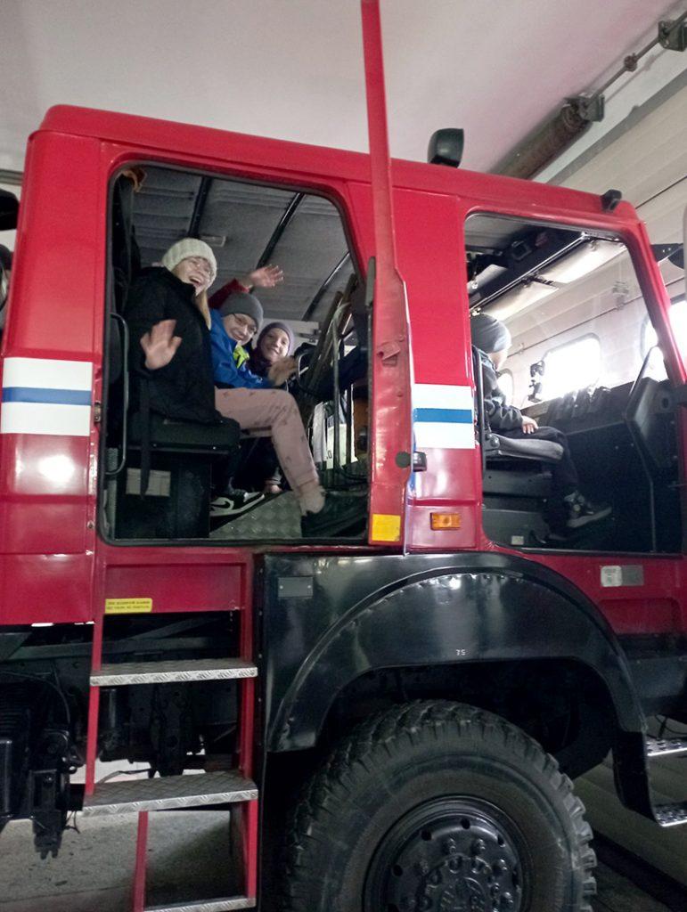 Климовичские школьники побывали в гостях у спасателей