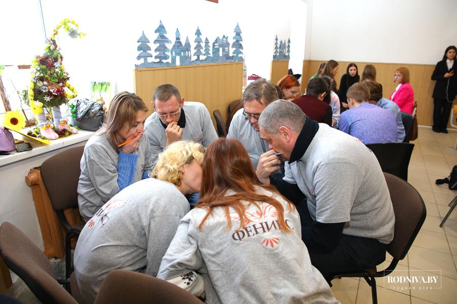 В Климовичах проходит открытый турнир по игре «Что? Где? Когда?»