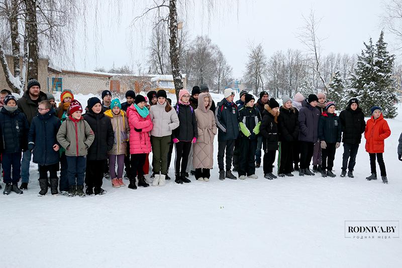 В Климовичах проходят соревнования «Снежный снайпер»