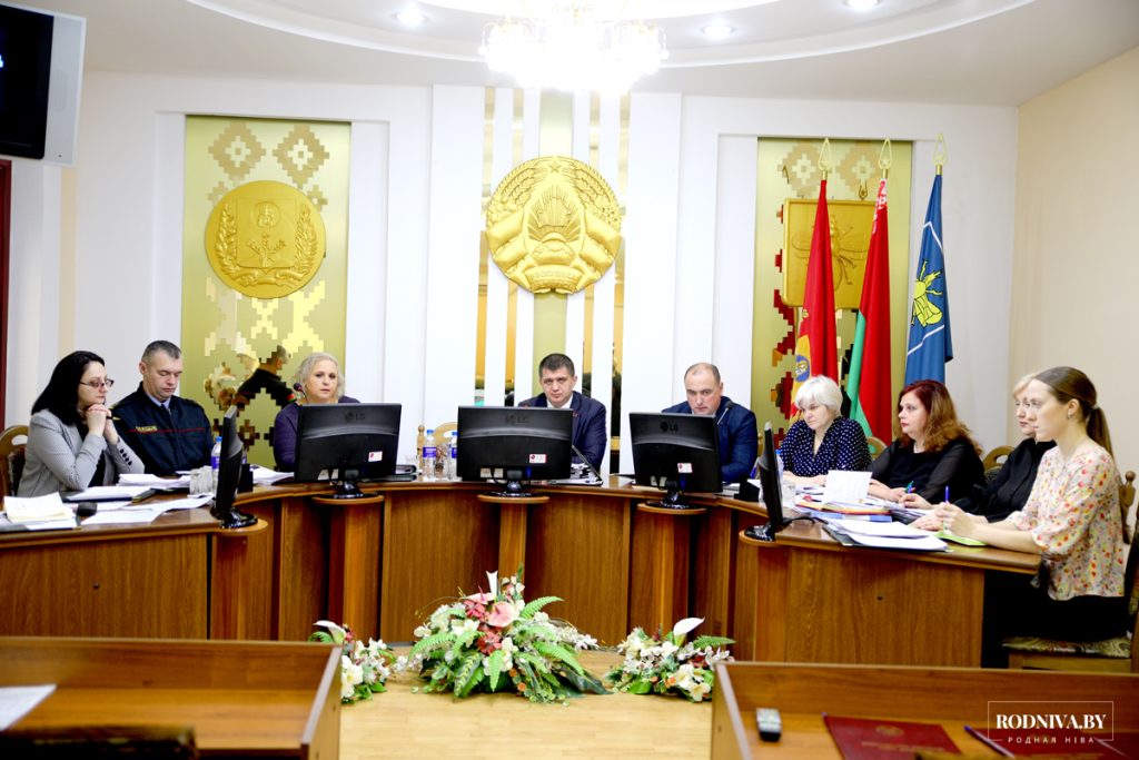 Какие вопросы обсудили на очередном заседании райисполкома и на сессии районного Совета депутатов