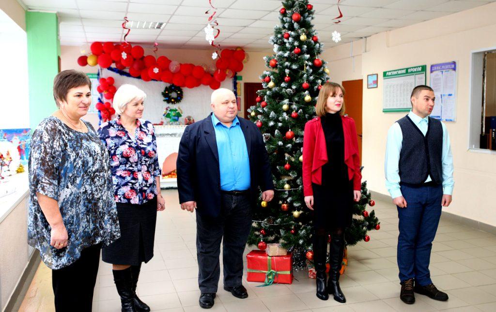 Спортивную форму в подарок получили учащиеся Климовичской средней школы № 4