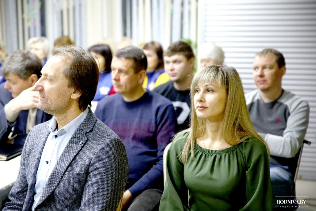 Председатель Климовичского райисполкома Дмитрий Хайновский встретился с работниками ЛВЗ