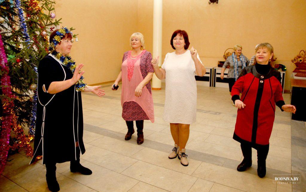 Бал «В ритме Нового года» собрал в Климовичах любителей активного отдыха