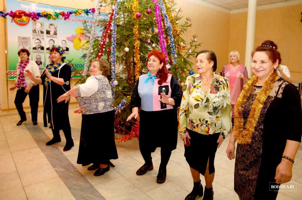 Бал «В ритме Нового года» собрал в Климовичах любителей активного отдыха