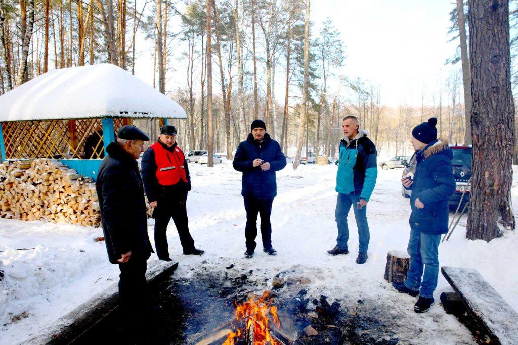 На кринице в д. Зимницы Климовичского района провели чин освящения воды