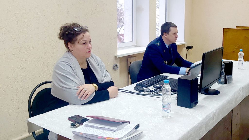 Прокурор Климовичского района Дмитрий Галалобов провел встречу в участке почтовой связи
