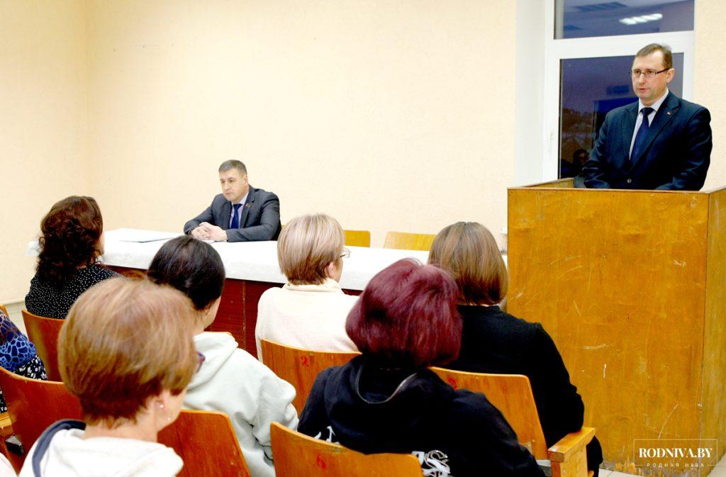 Кандидаты в депутаты встречаются с климовчанами