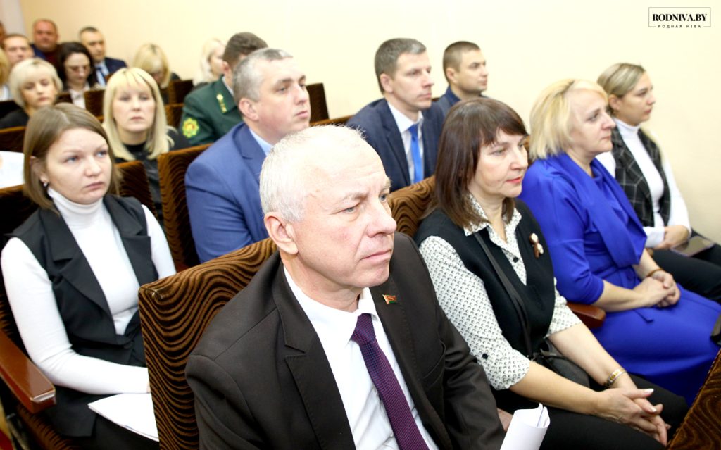 Какие вопросы обсуждались на 61-й сессии Климовичского районного Совета депутатов