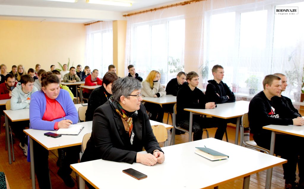 Кандидаты в депутаты встречаются с избирателями Климовщины