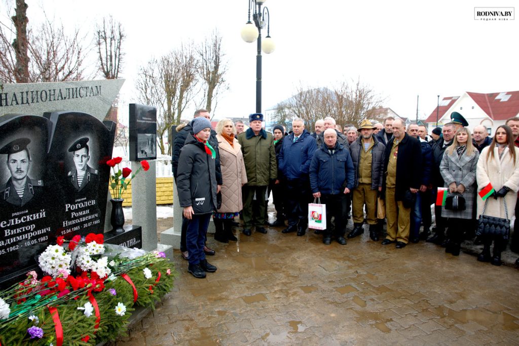Климовчане возложили цветы к памятному знаку погибшим воинам-интернационалистам