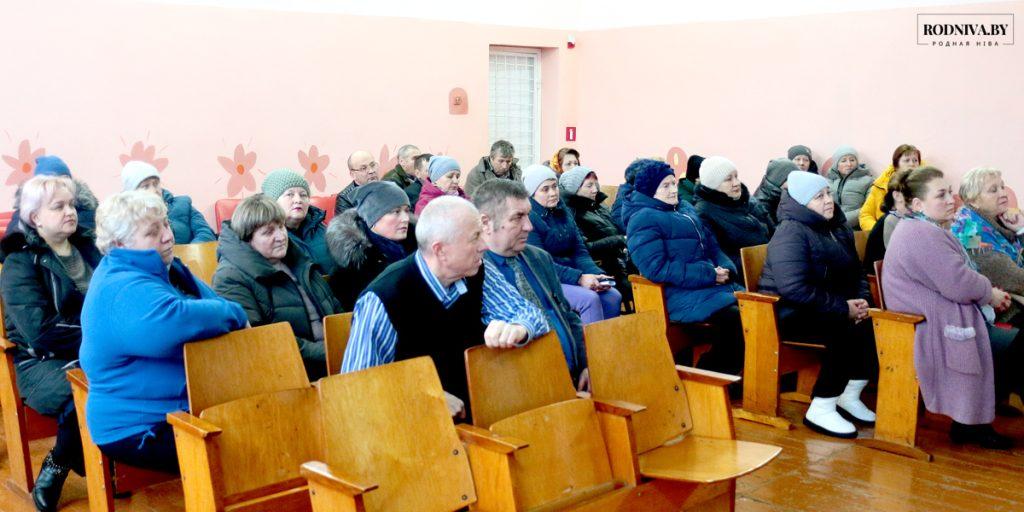 Кандидаты в депутаты встретились с сельчанами