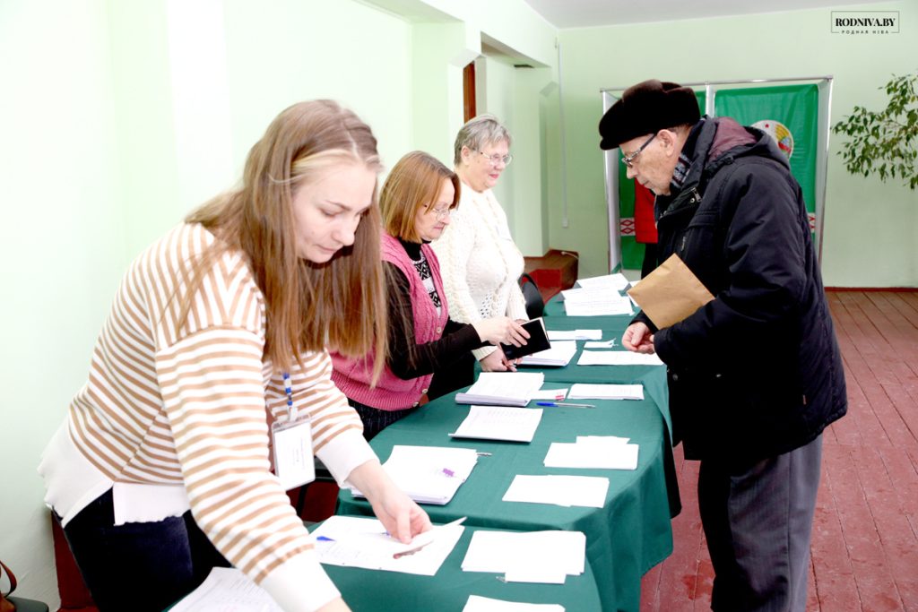 Климовчане голосуют досрочно на выборах депутатов