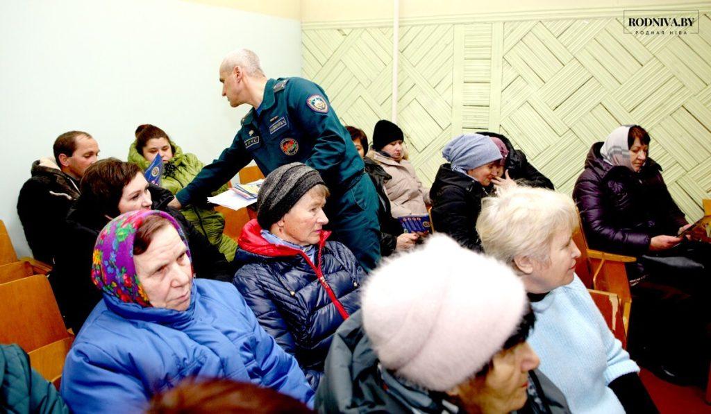 Какие вопросы обсудили на сельском сходе в агрогородке Звенчатка Климовичского района