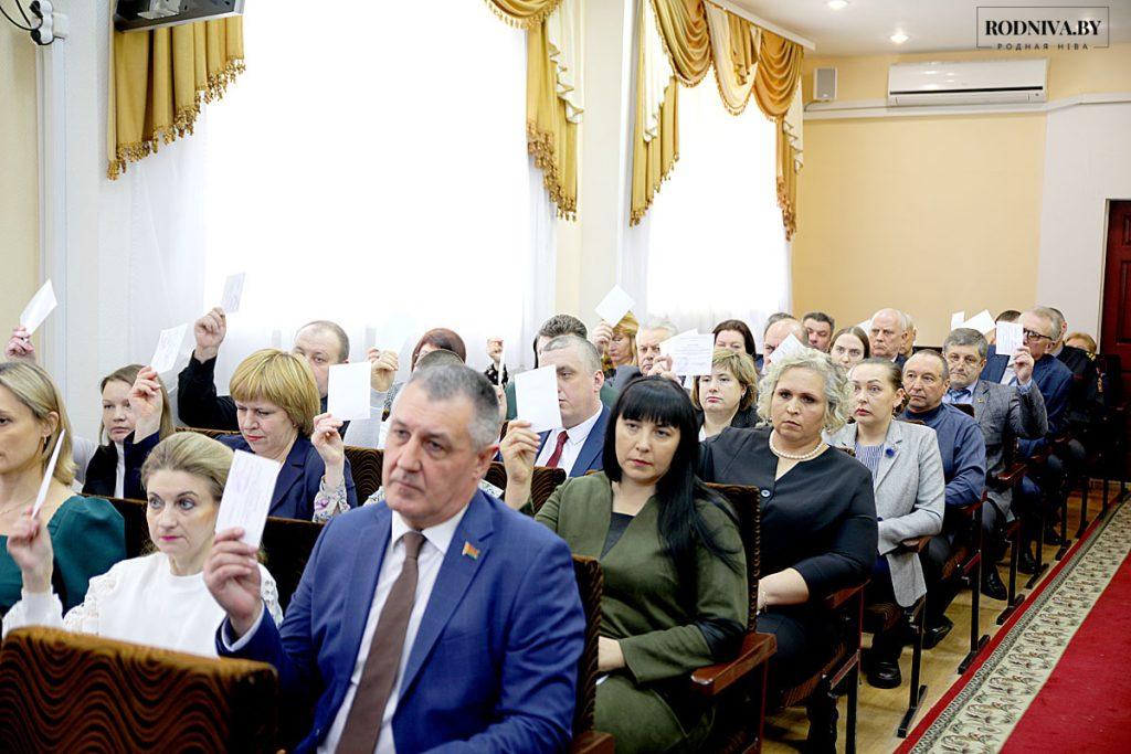 Председателем Климовичского районного Совета депутатов избран Василий Захаренко