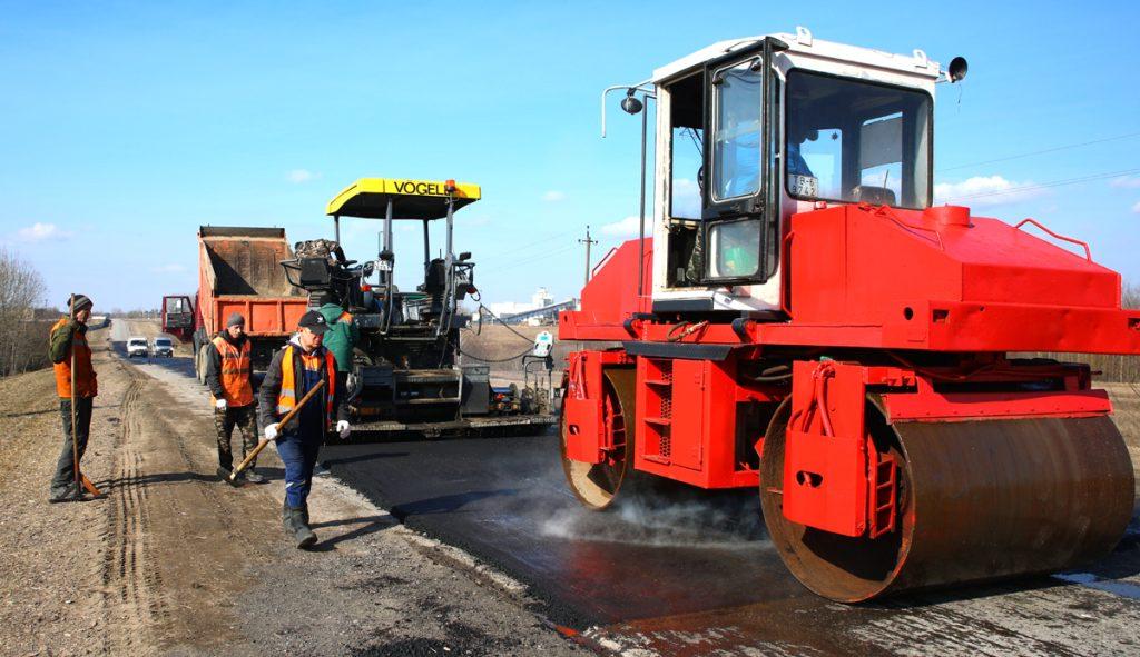 Климовчане трудятся на благоустройстве родного города