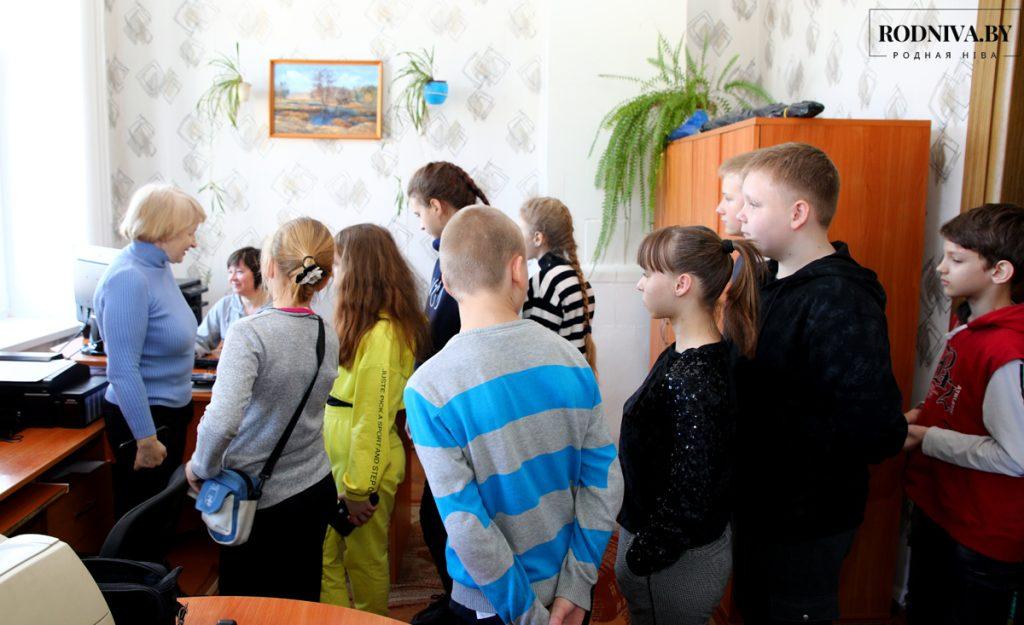 Экскурсия в редакцию Климовичской районной газеты «Родная ніва». Что рассказали школьникам?