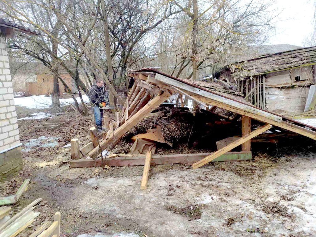 Первый в 2024 году районный субботник проходит на Климовщине