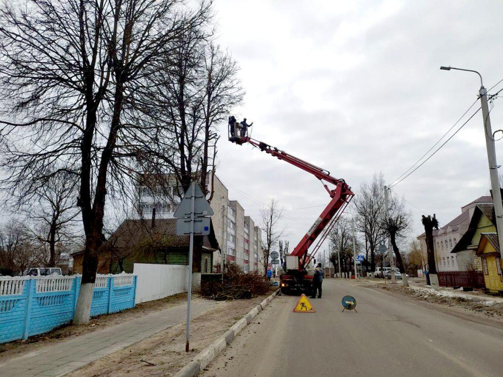 На Климовщине ведутся работы по благоустройству и наведению порядка на земле