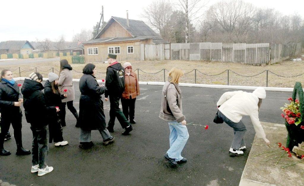 Председатель Климовичского райисполкома встретился с молодыми специалистами
