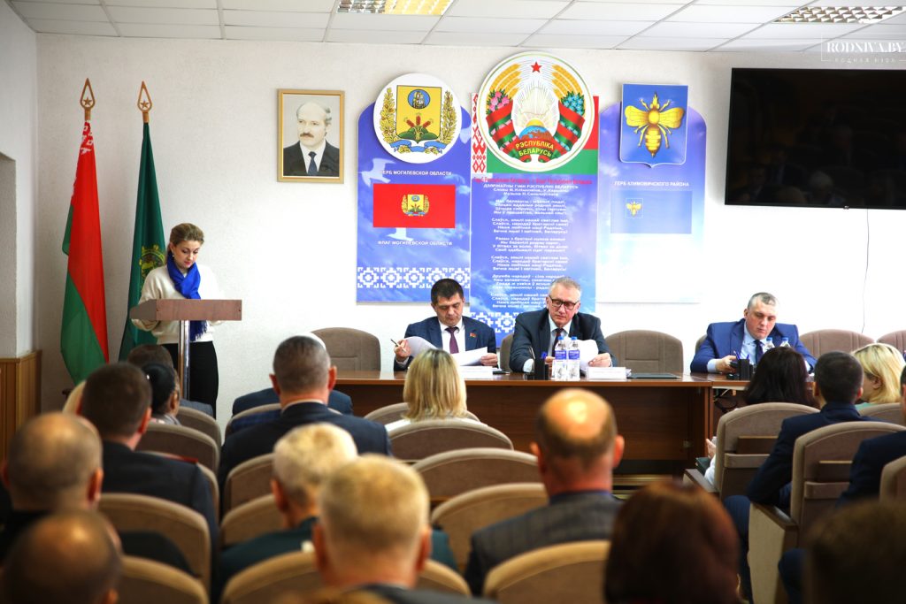 Какие вопросы рассмотрели на внеочередной сессии Климовичского районного Совета депутатов
