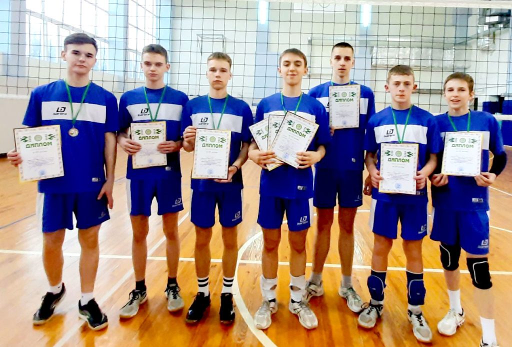 Климовичские волейболисты стали третьими в областных соревнованиях