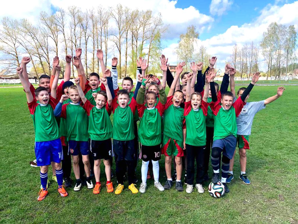 Стали известны победители районных соревнований по футболу среди школьников