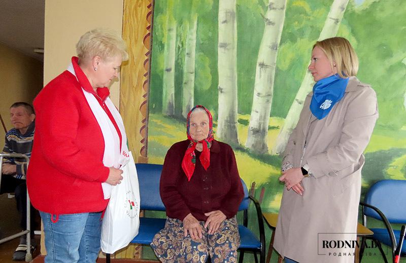 ФОТОФАКТ: Климовчане посетили малолетних узников фашистских концлагерей