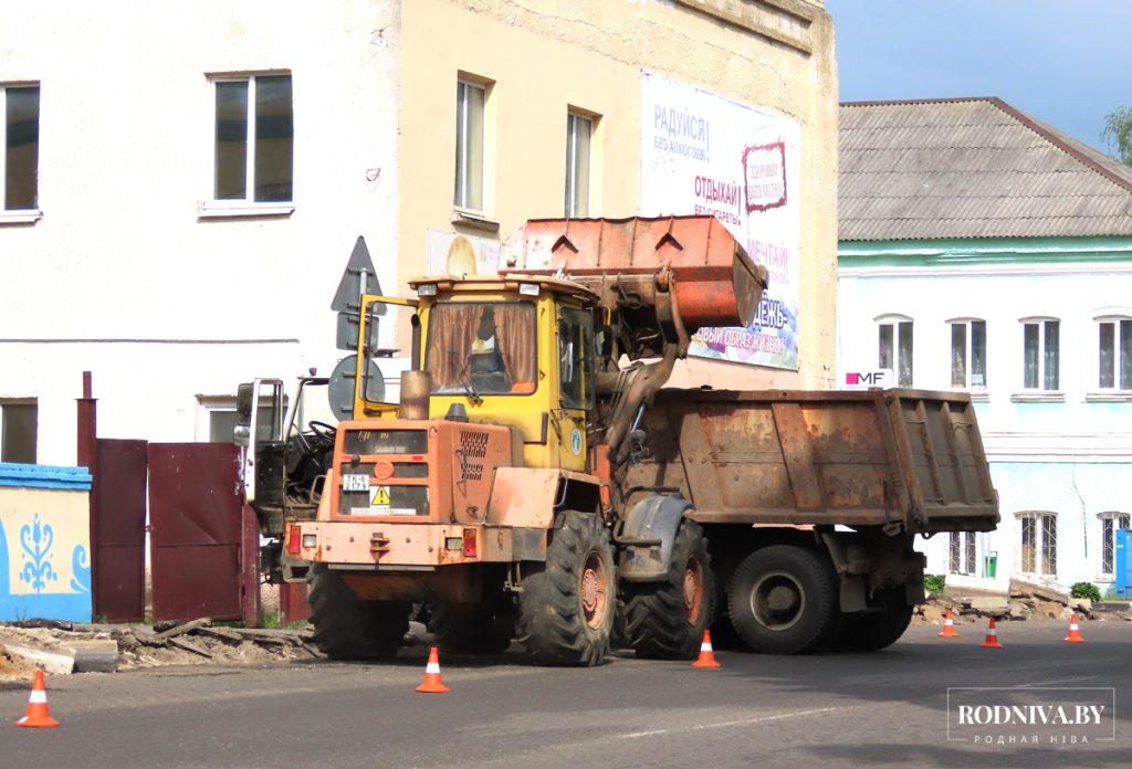 В Климовичах продолжается ремонт дорог и тротуаров
