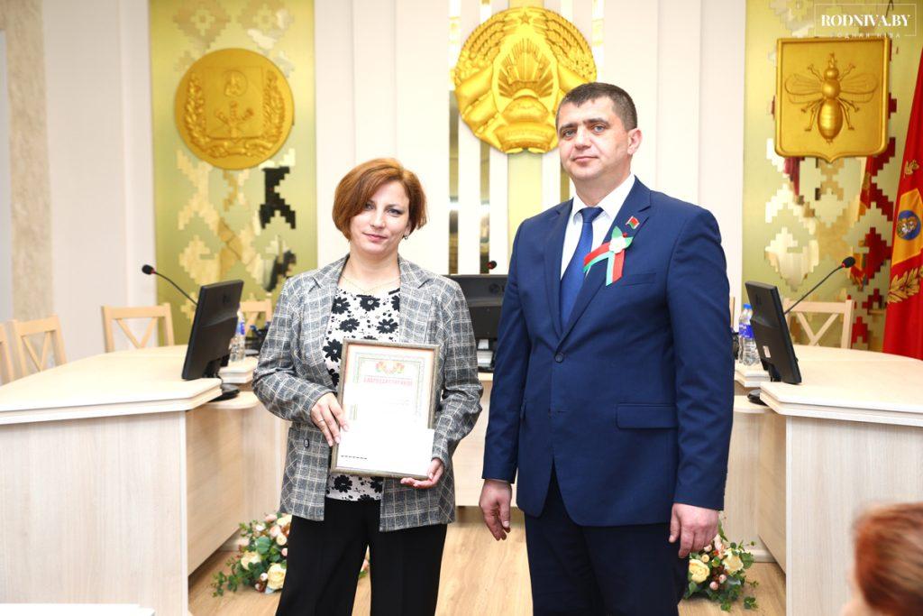 В Климовичах за успехи детей награды получили родители