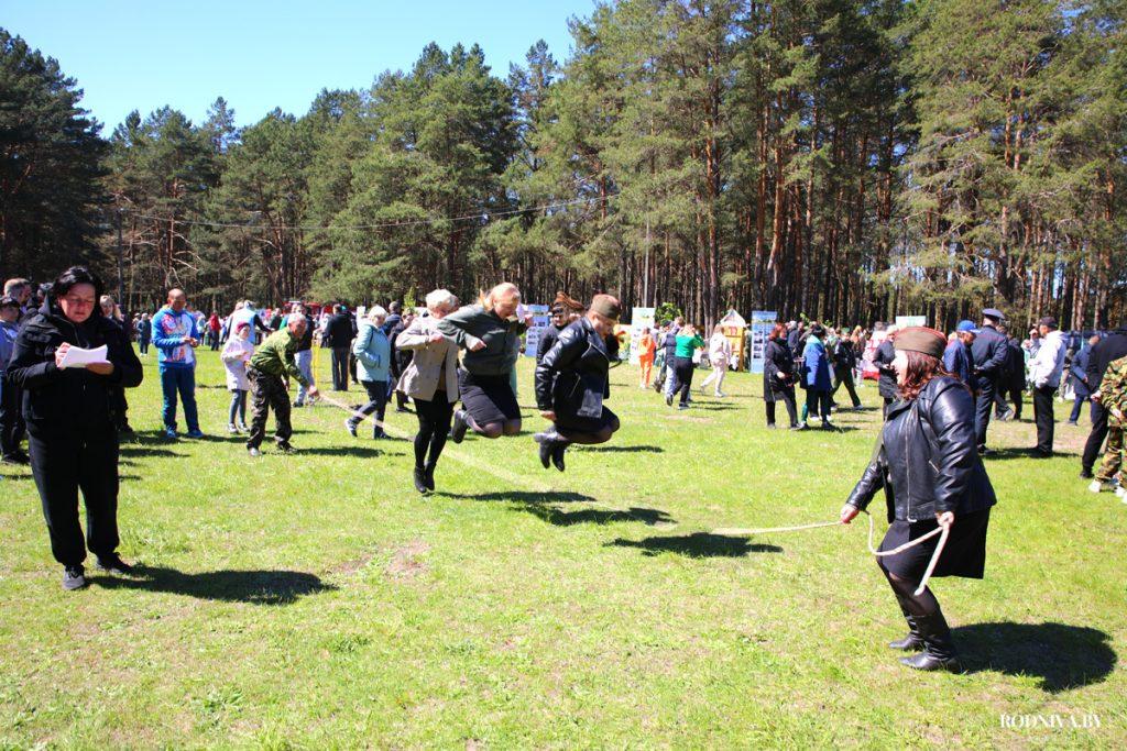 Торжества, посвященные Дню Победы, прошли в городской роще Климовичей