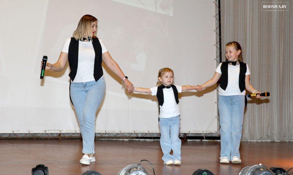 Районный конкурс «Не нужен и клад, когда в семье лад» провели на Климовщине