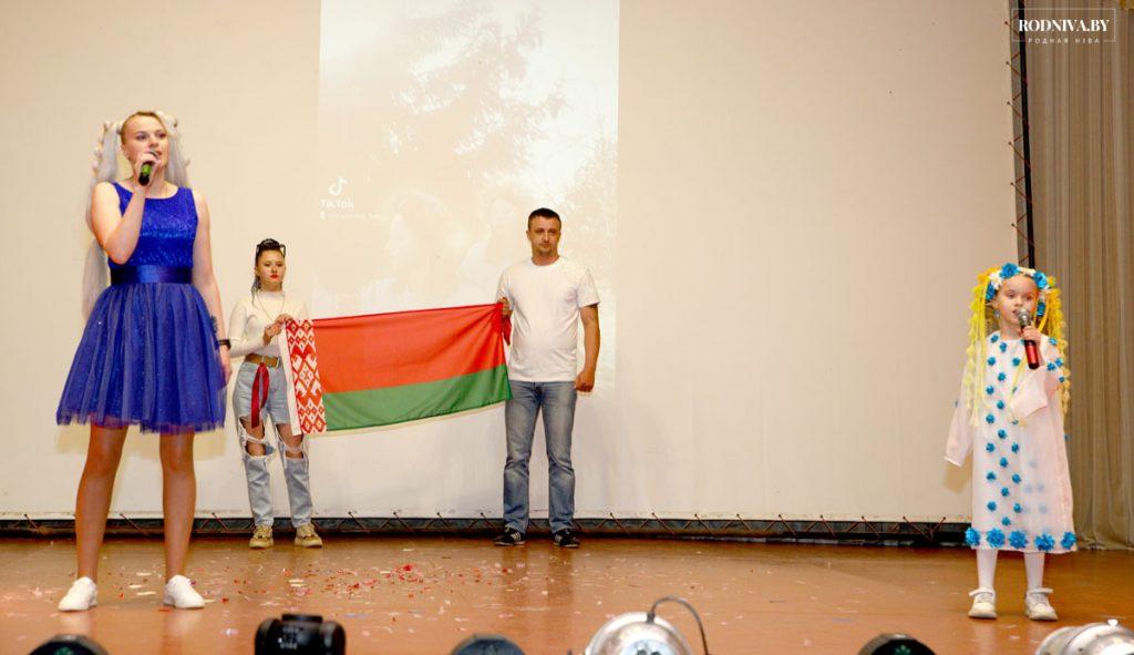 Районный конкурс «Не нужен и клад, когда в семье лад» провели на Климовщине