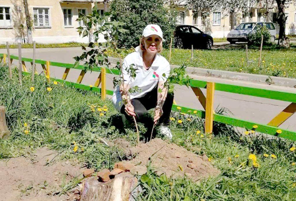 Жители Климовщины участвуют в областной акции «И зацветет сирень 45-го»