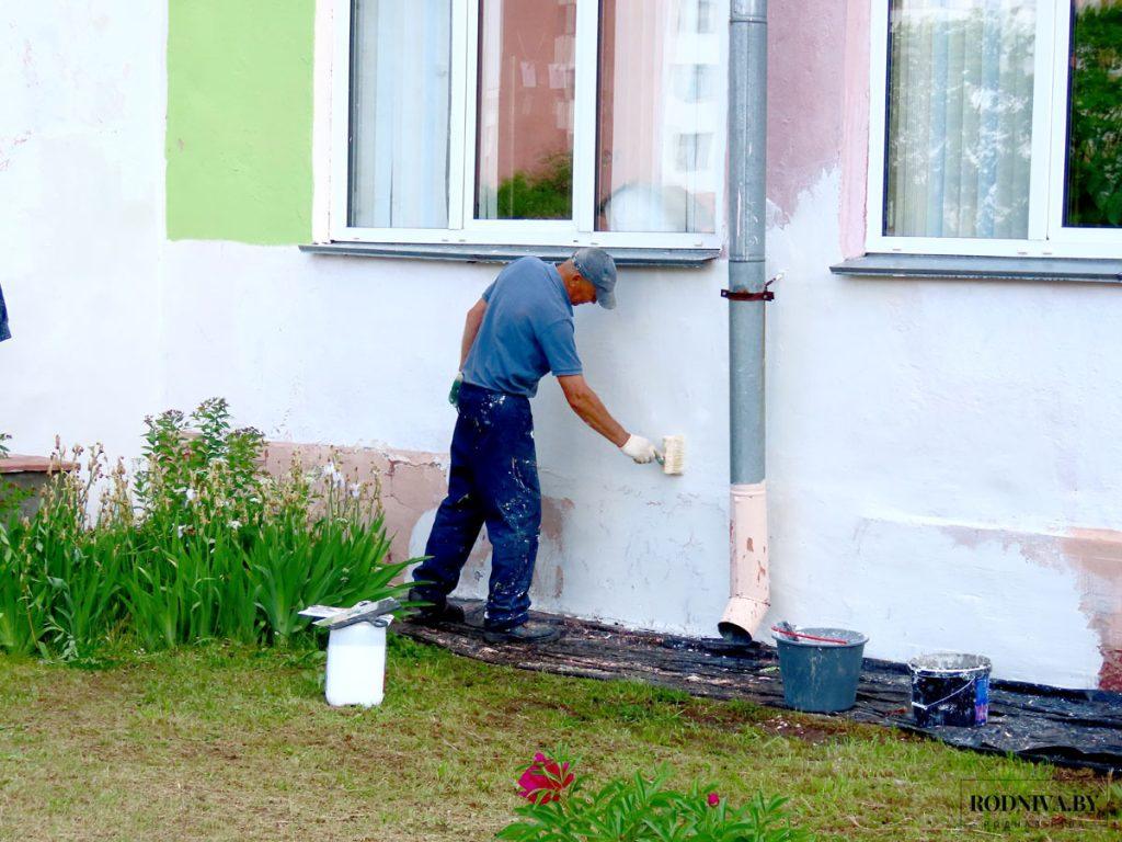 В Климовичах ремонтируются дорожная инфраструктура, здания и сооружения в рамках подготовки к областным «Дожинкам»